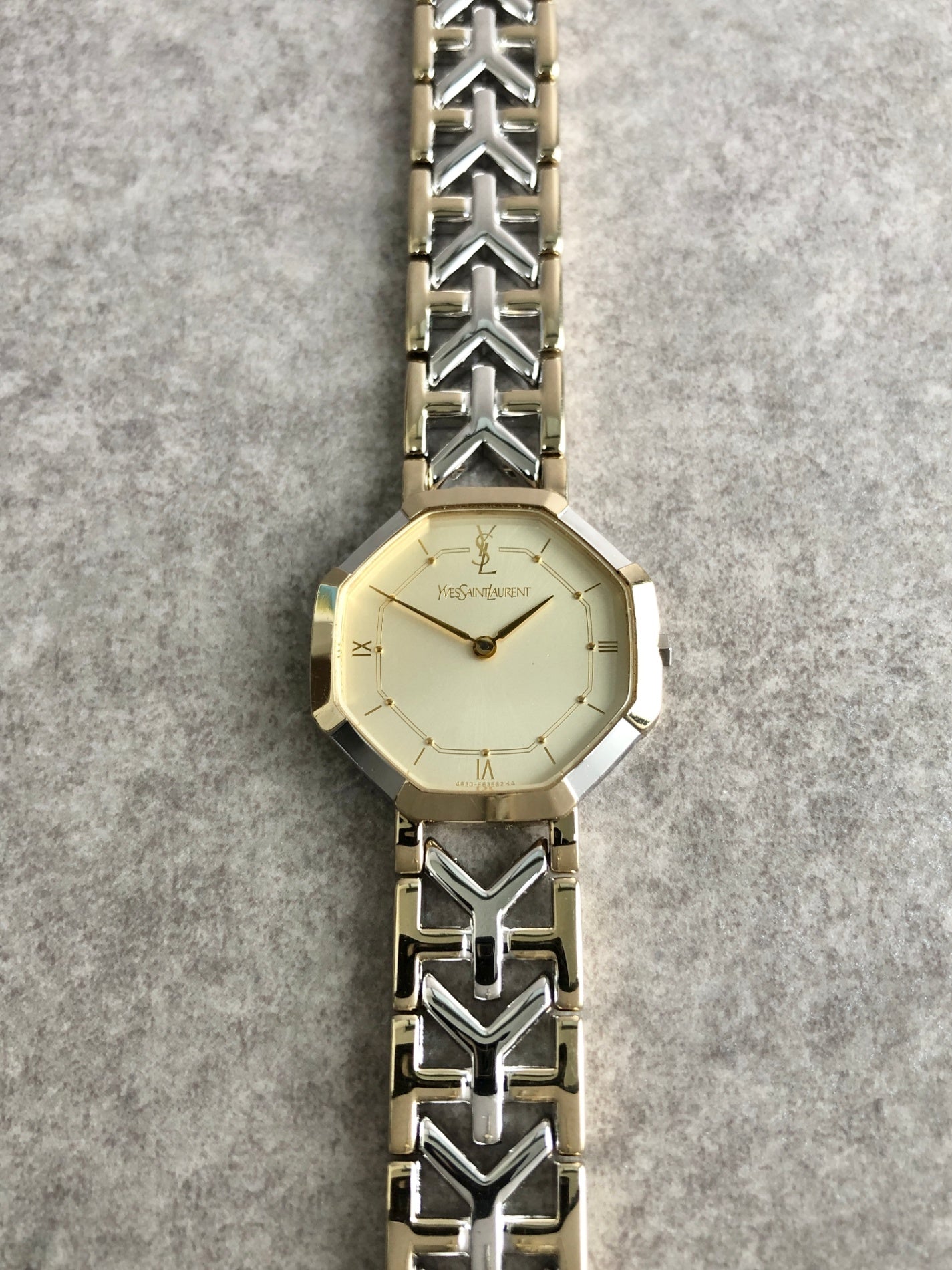 Yves Saint Laurent YSL Logo Octagon Quartz Watch Silver×Gold 4620-E62143 Vintage 4kdjvm