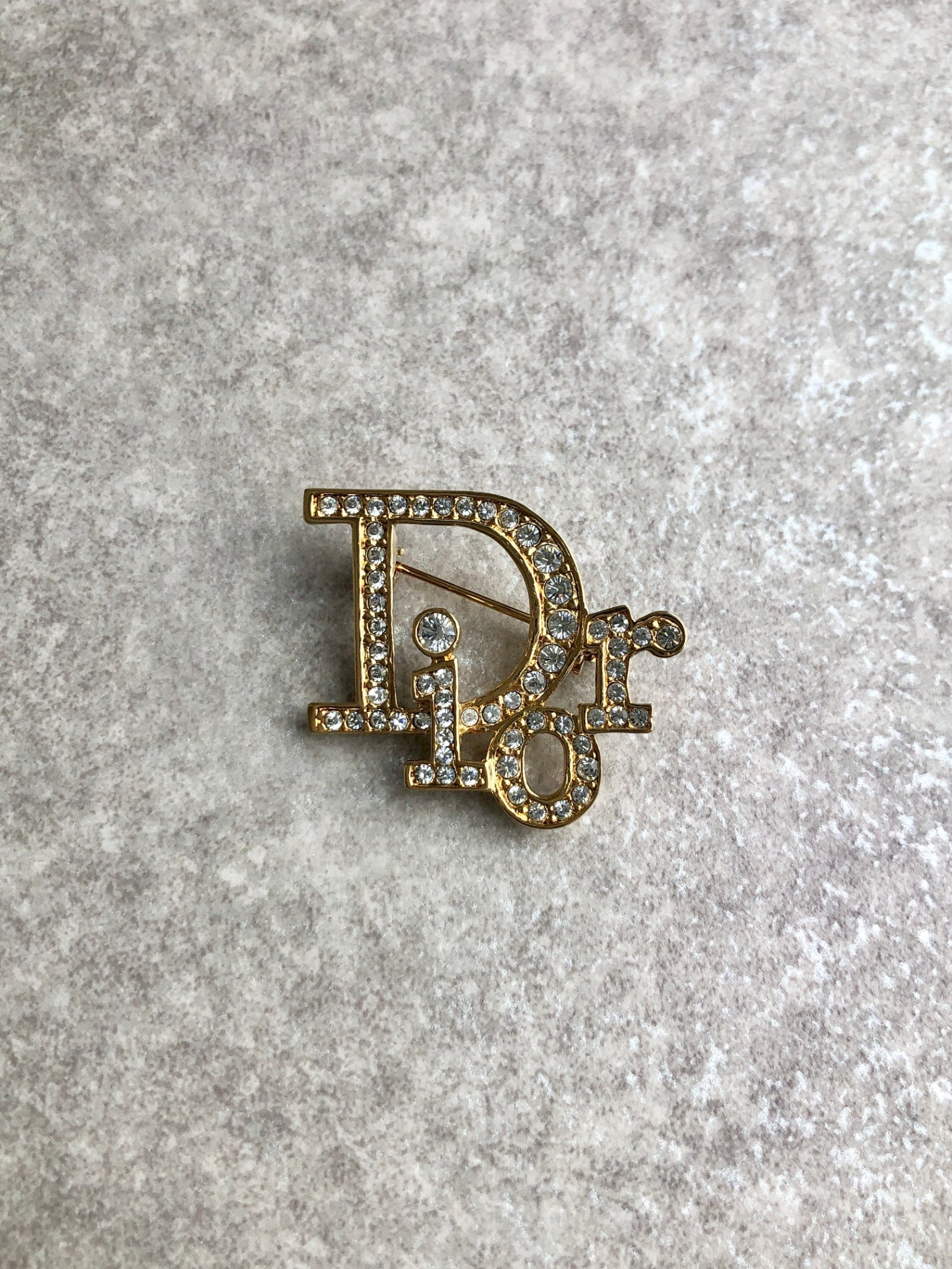 Christian Dior Logo Motif Rhinestone Brooch Gold Vintage gvk5n8