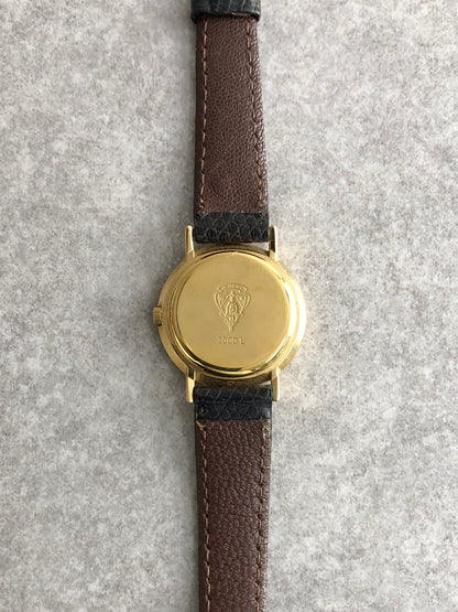 GUCCI Logo Watch Black 3000L Vintage upizt7