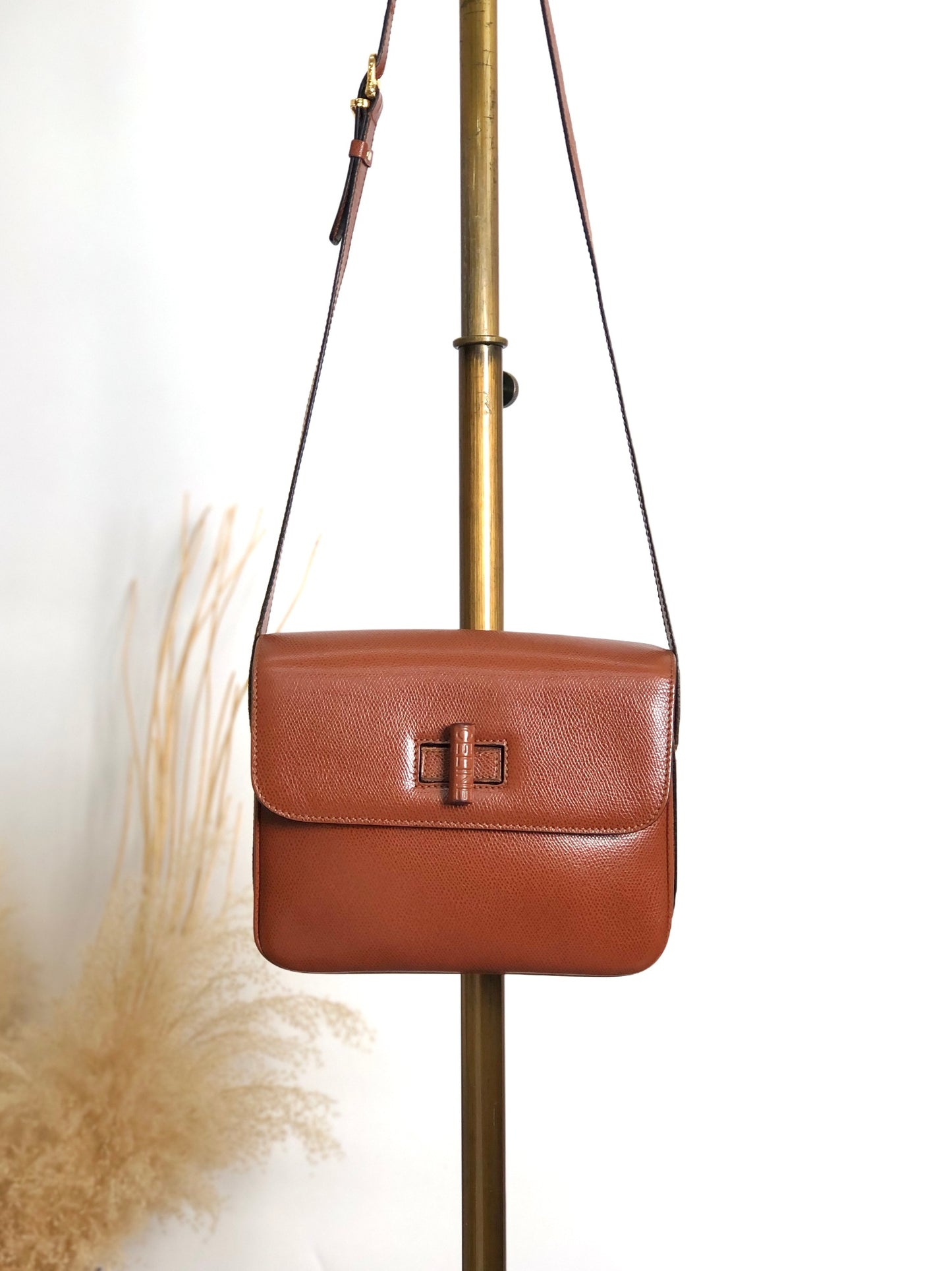 CELINE Turn Lock Shoulder bag Brown Vintage hdtdu2