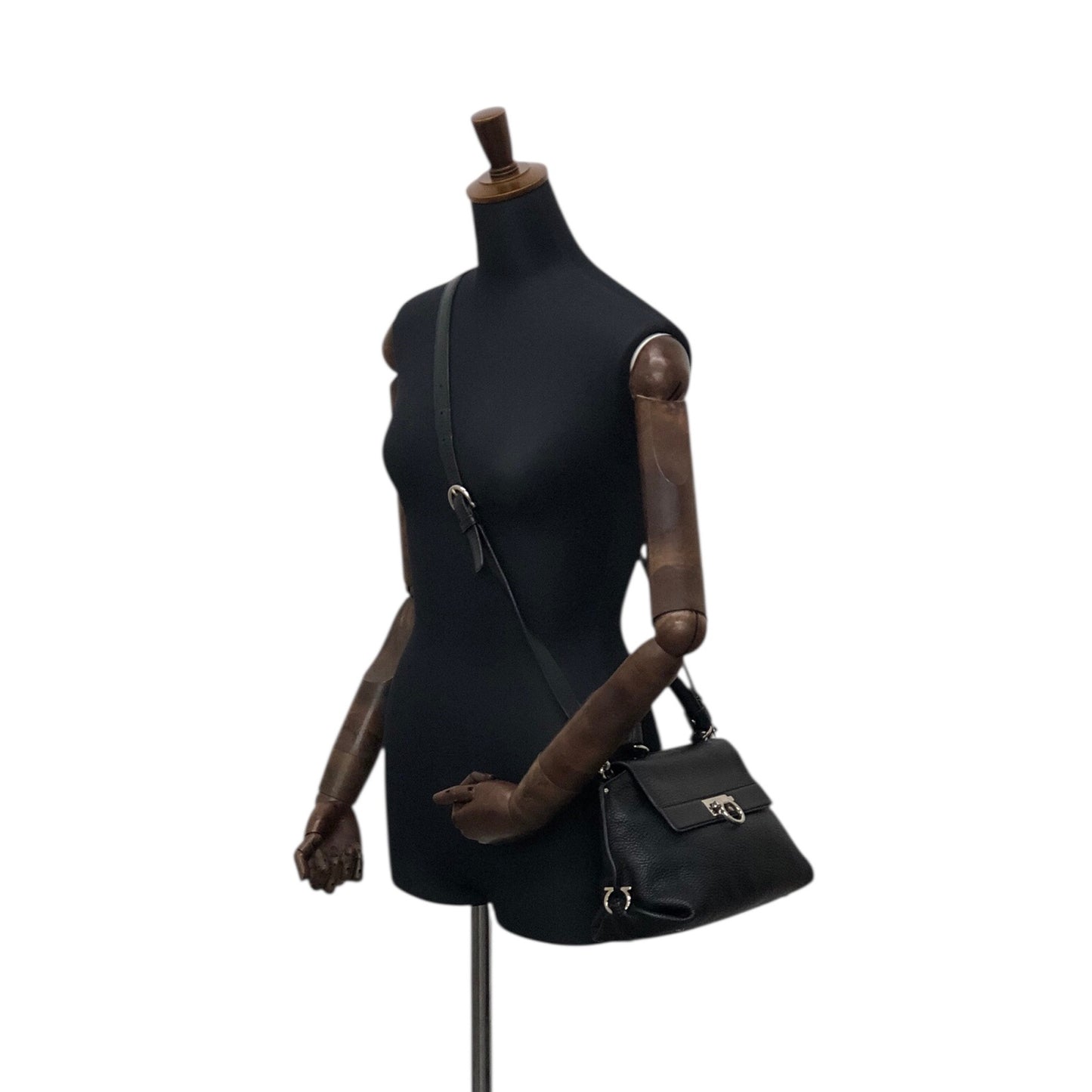 Salvatore Ferragamo Gancini Two-way Handbag Shoulder bag Black Vintage 82dd4b