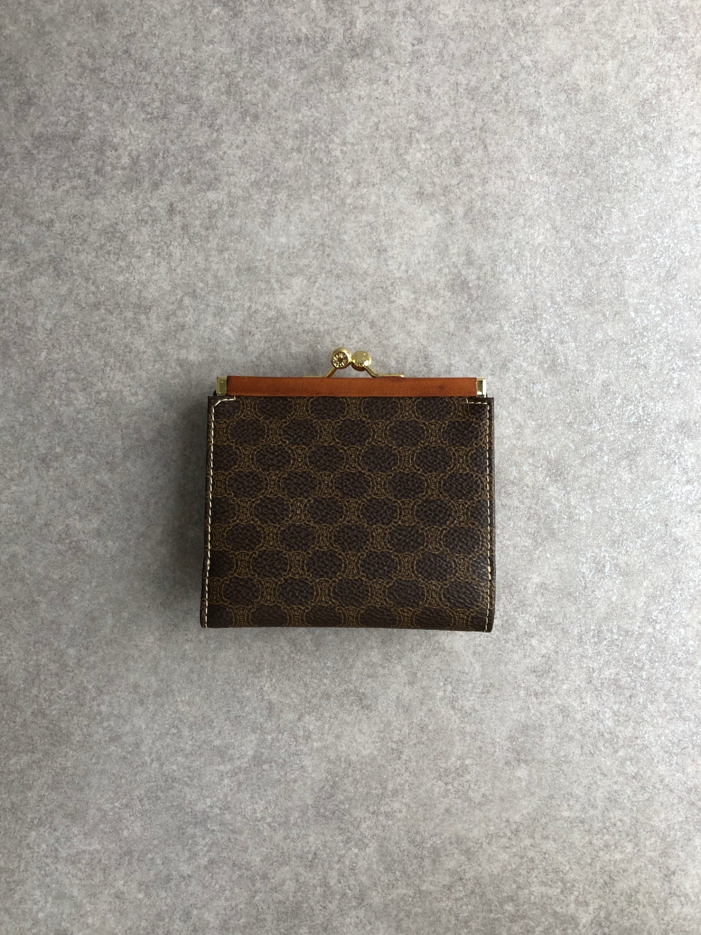 CELINE Macadam Metal Clasp Folded Wallet Brown Vintage za4zcj