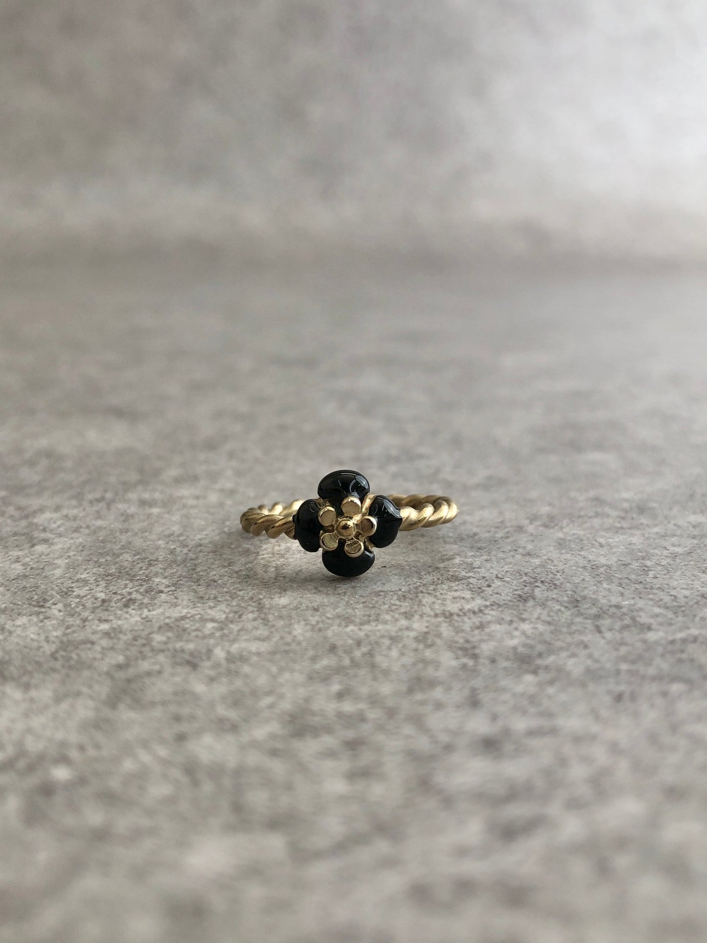 CHANEL Ring Gold×Blac× Vintage 6ykawc