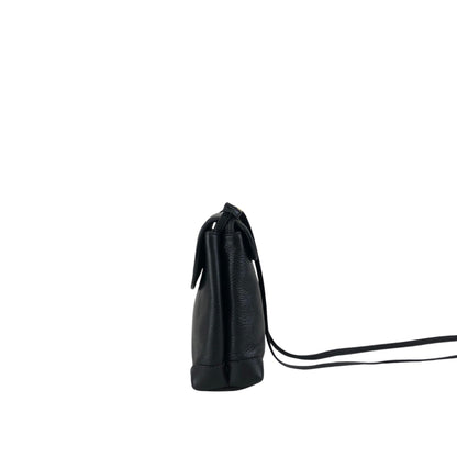 GUCCI Logo Embossed Shoulder bag Black Vintage awhzfg