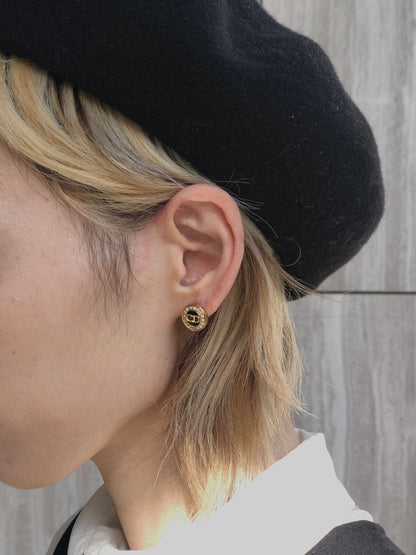 Christian Dior CD Logo Rhinestone Pierced Black×Gold Vintage ayjypj