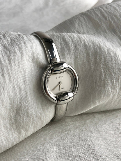 GUCCI Logo Quartz Watch Silver Vintage y43gce