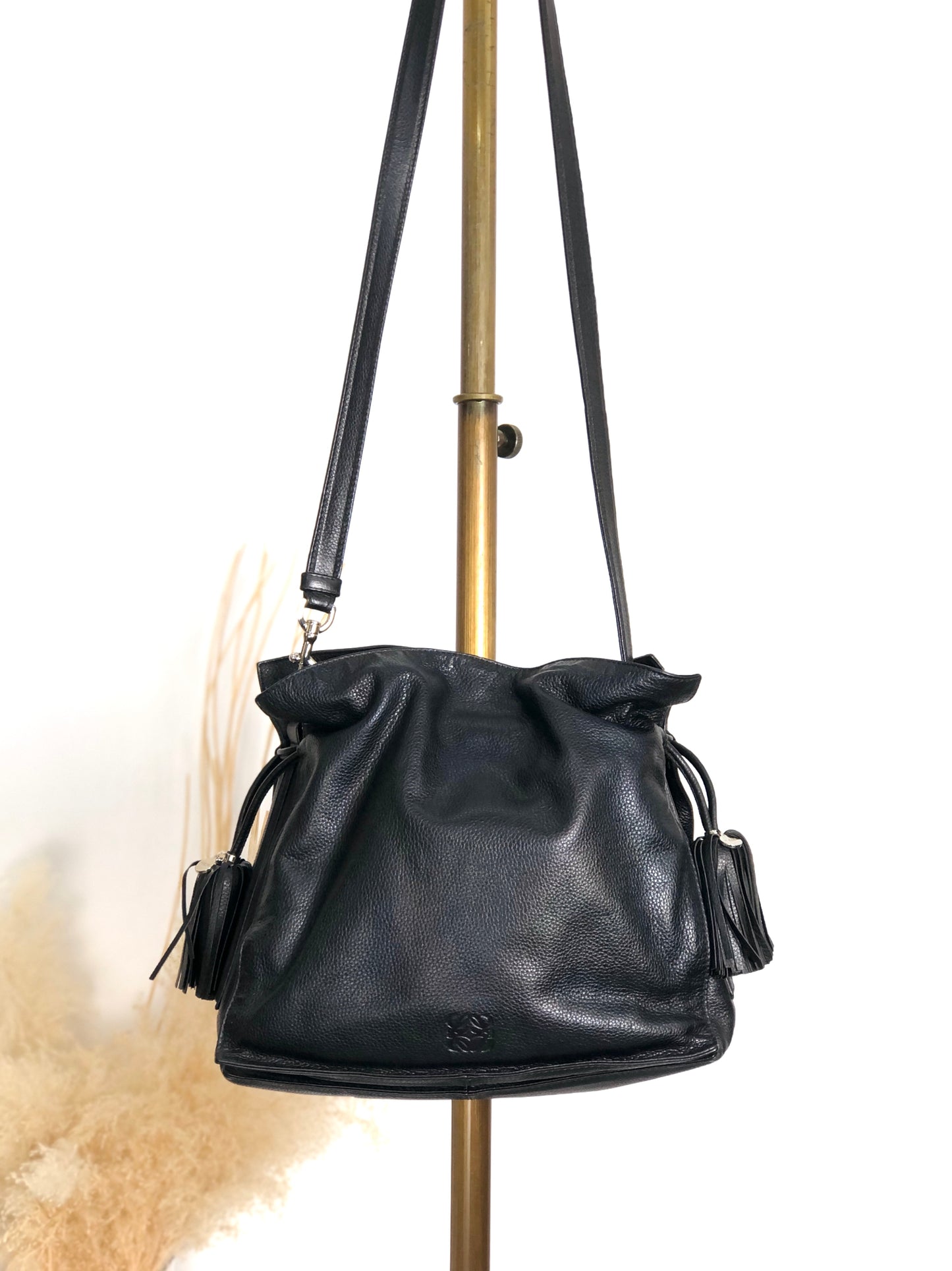 LOEWE Anagram Drawstring Shoulder bag Black Vintage t3naju