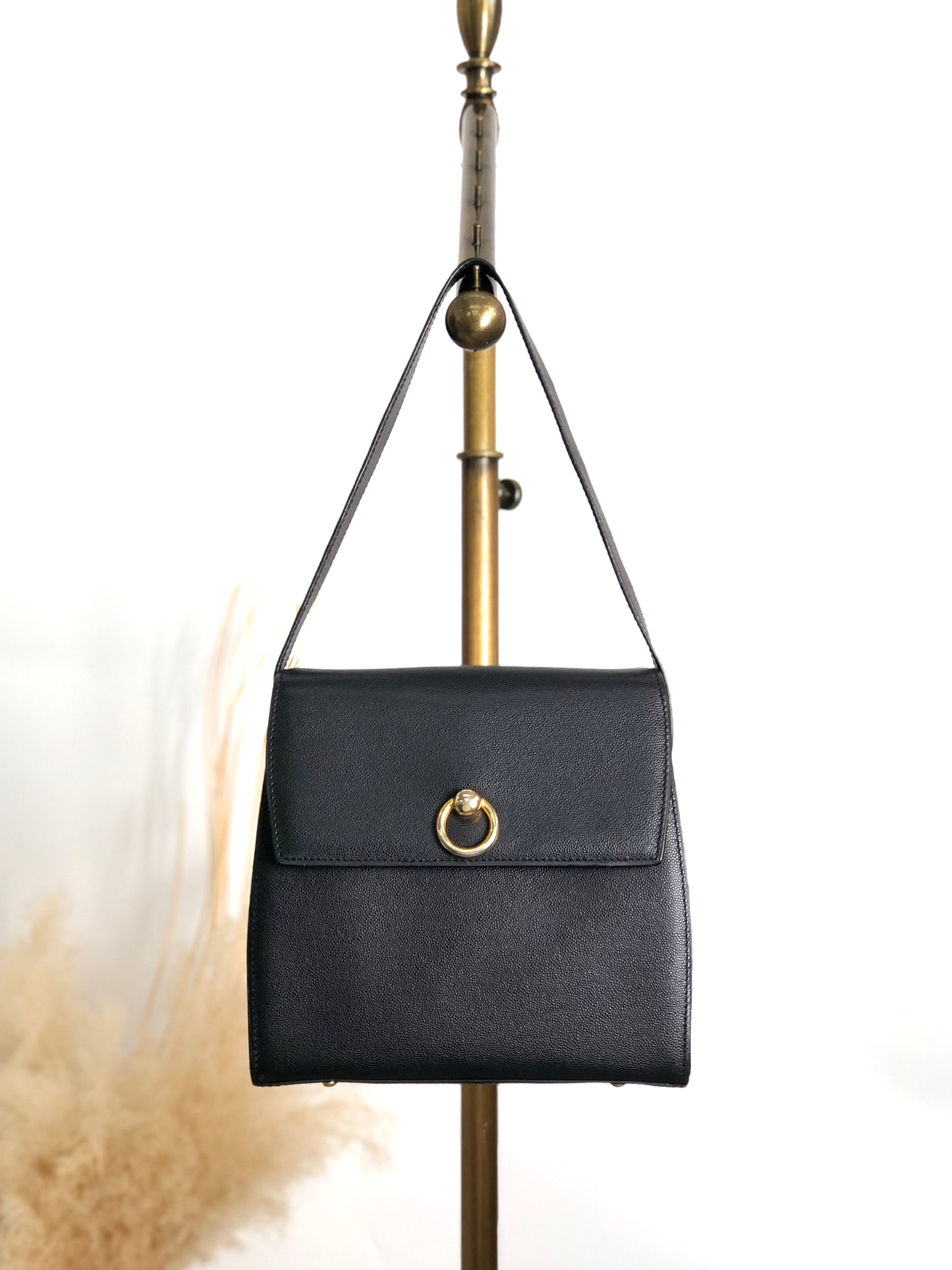 CELINE Circle Logo Shoulder bag Black Vintage eefby6