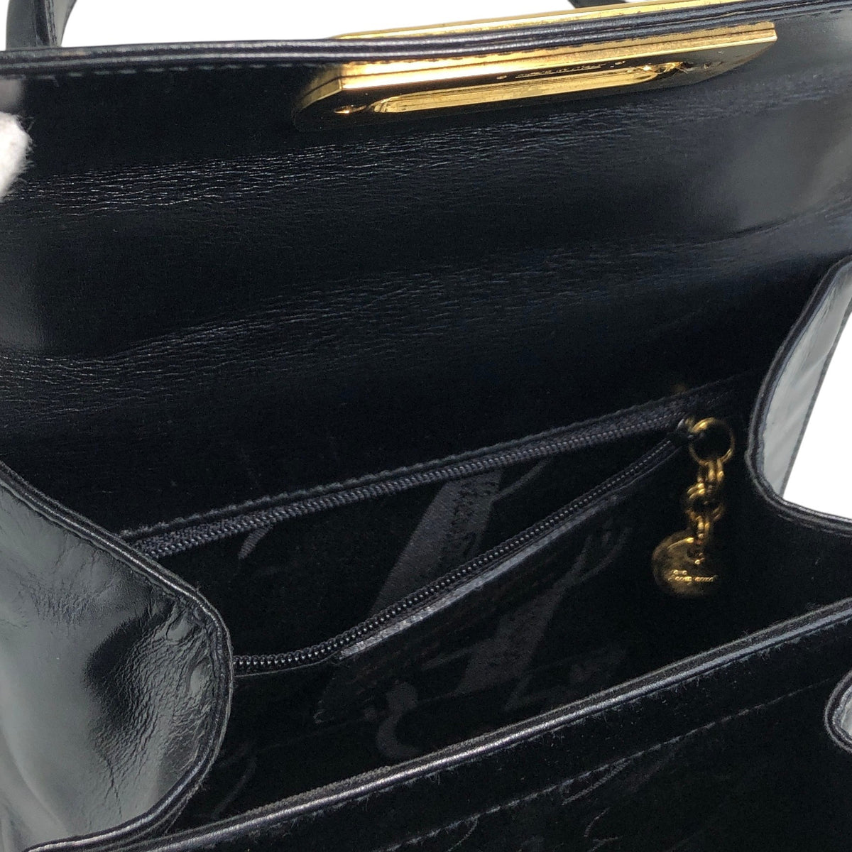 Salvatore Ferragamo Gancini Two-way Handbag Shoulder bag Black Vintage eddc85