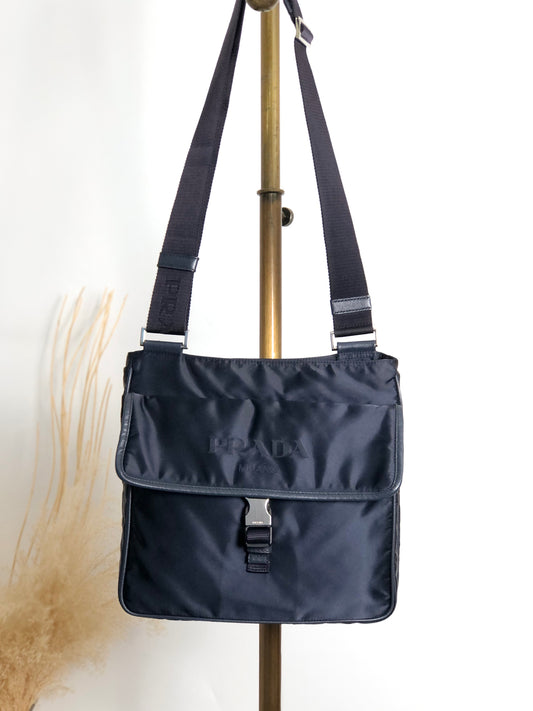 PRADA Logo Front Buckle Shoulder bag Navy Vintage eiigp4