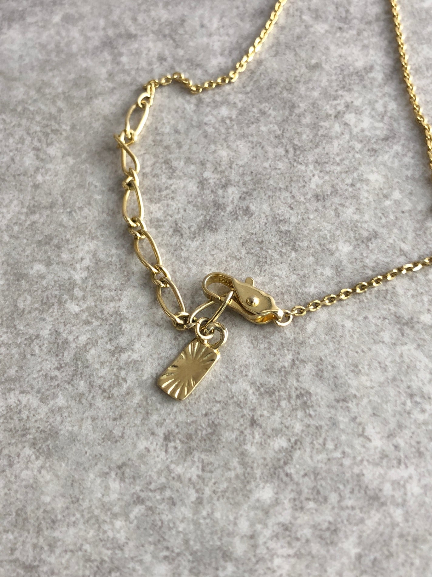 Yves Saint Laurent YSL Logo Necklace Gold Vintage jxgduk