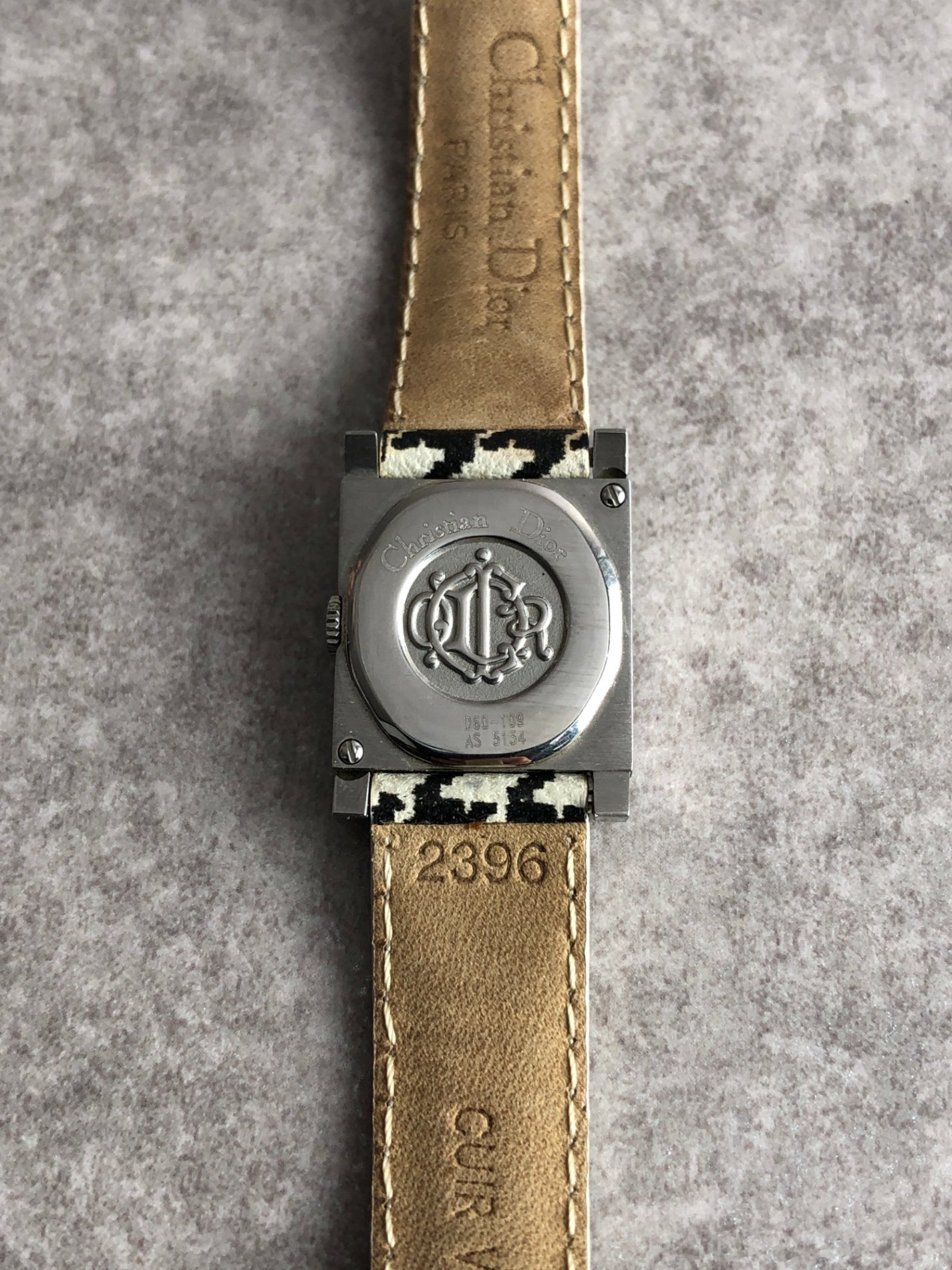 Christian Dior Cannage Quartz Watch Black×White Vintage jw4b2h