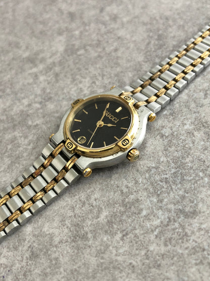 GUCCI Logo Watch Silver×Gold 9000L Vintage 4ba7ce