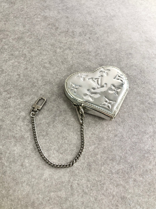 LOUIS VUITTON Heart Motif Coin Purse Silver M93566 Vintage cnid4w