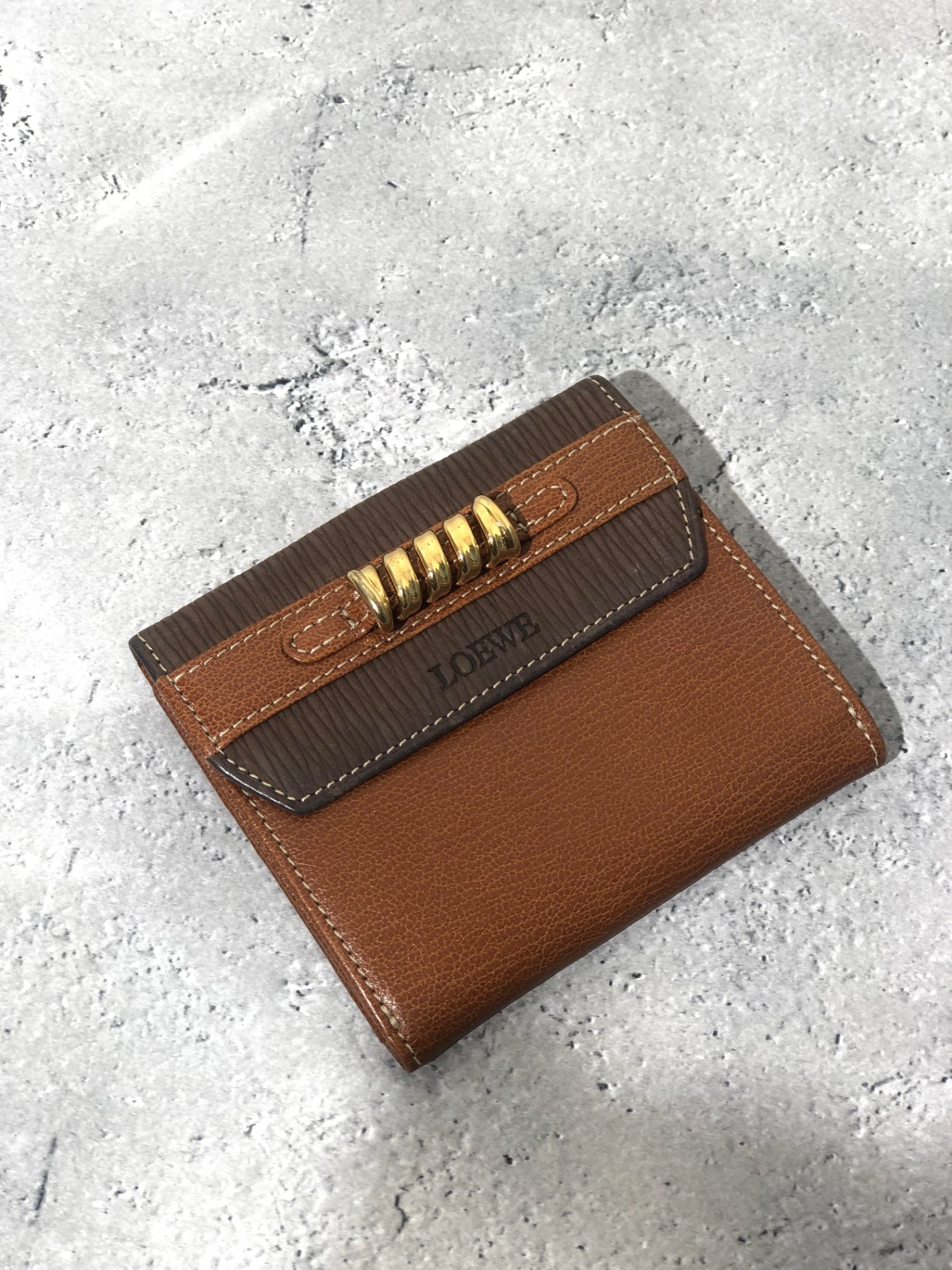 LOEWE Velazquez Leather Folded Wallet Brown Vintage gmwjwm