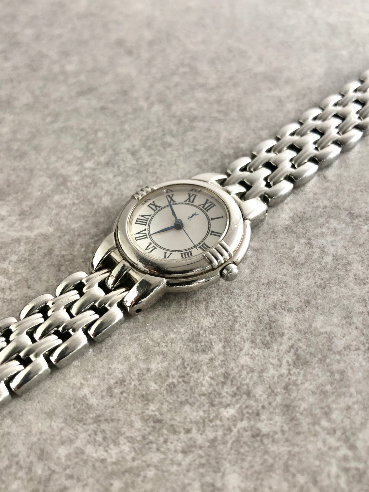 Yves Saint Laurent YSL Logo Watch Silver Vintage cibzk8
