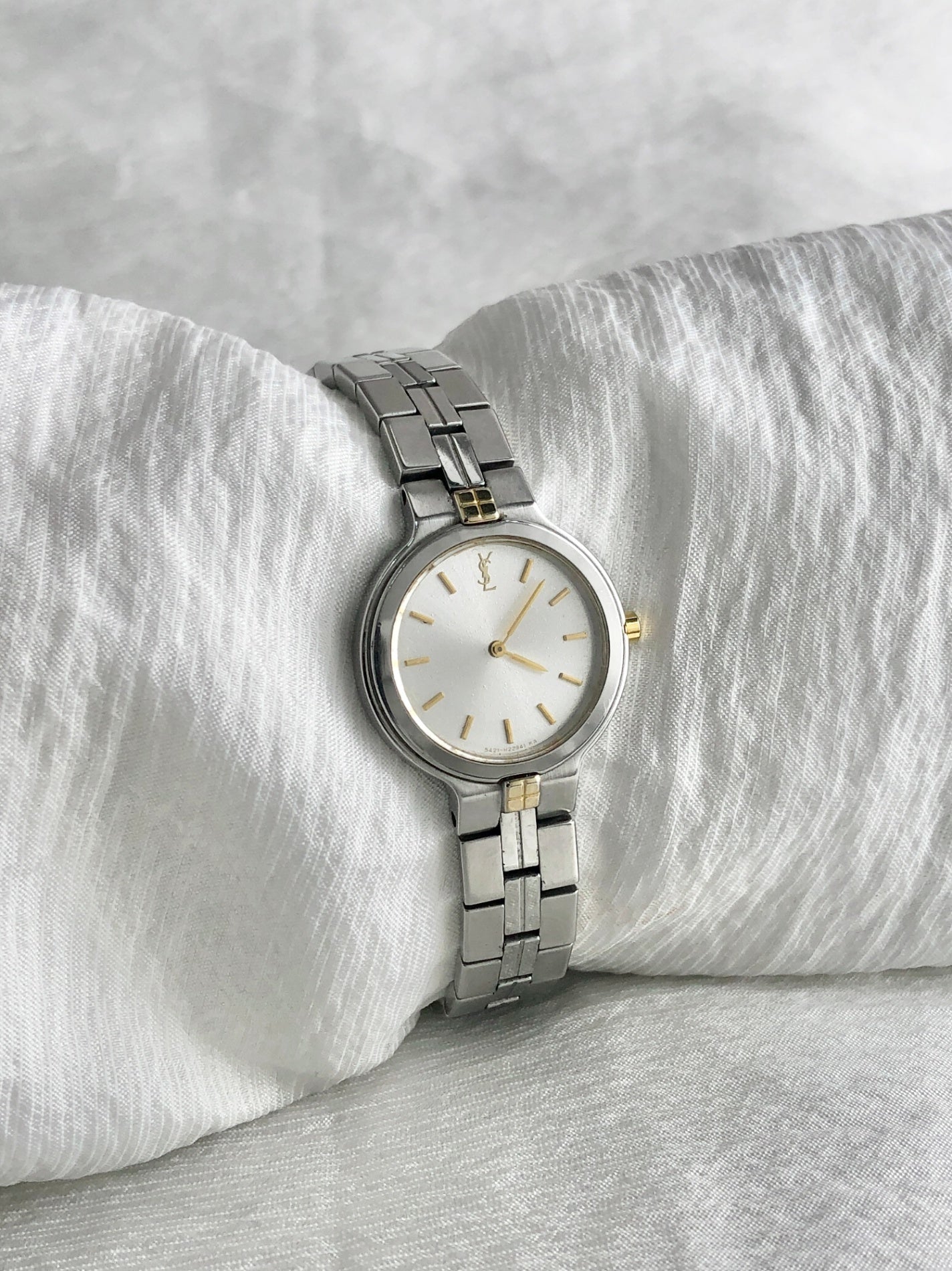 Vintage Yves Saint Laurent | VintageShop solo