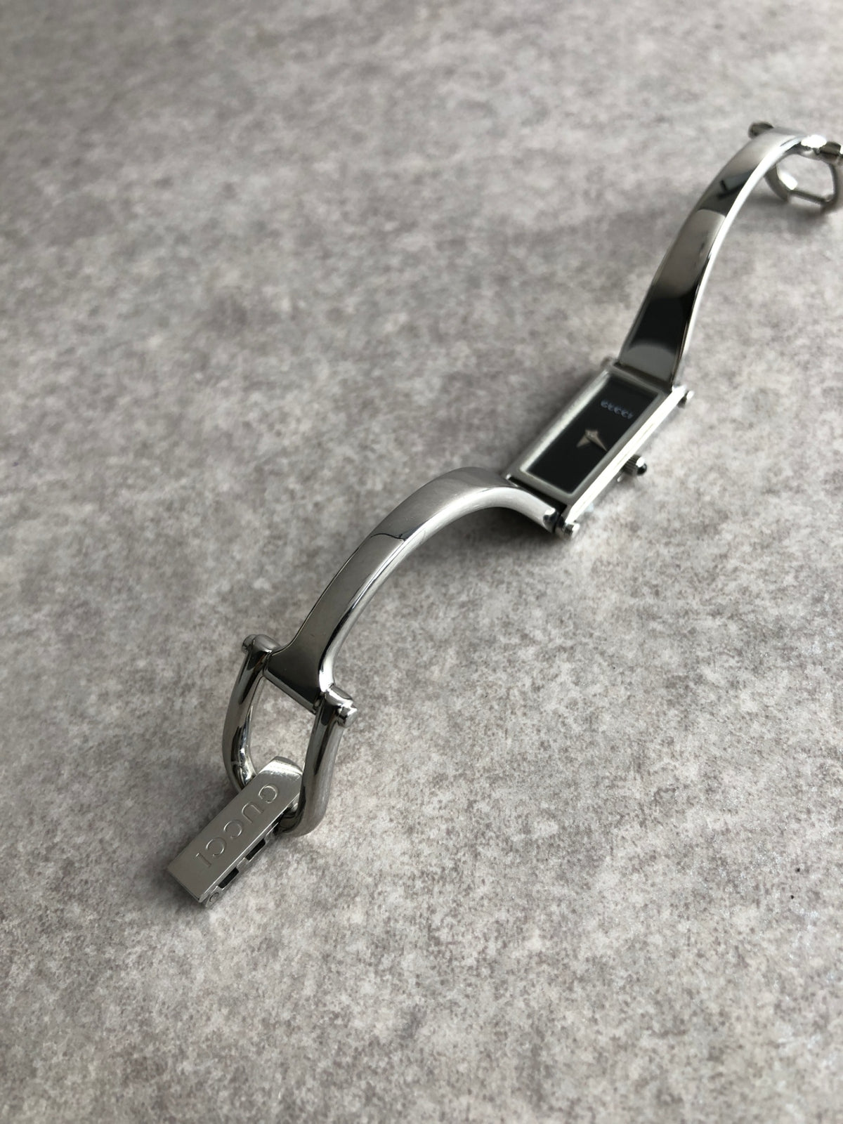 GUCCI Logo Bangle Quartz Watch Silver 1500L Vintage itiidp