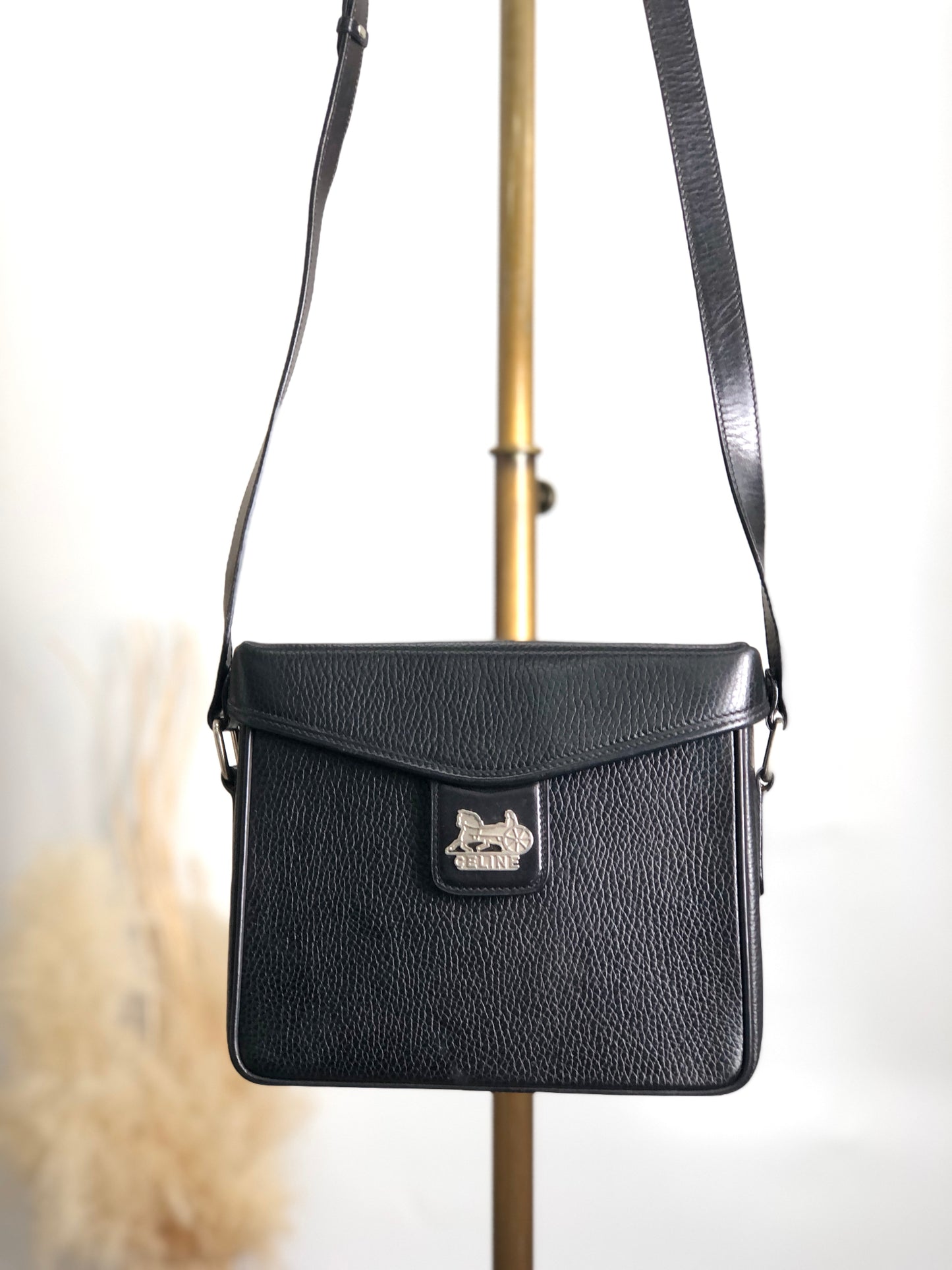 CELINE Horse Carriage Shoulder bag Black Vintage j6gpmd