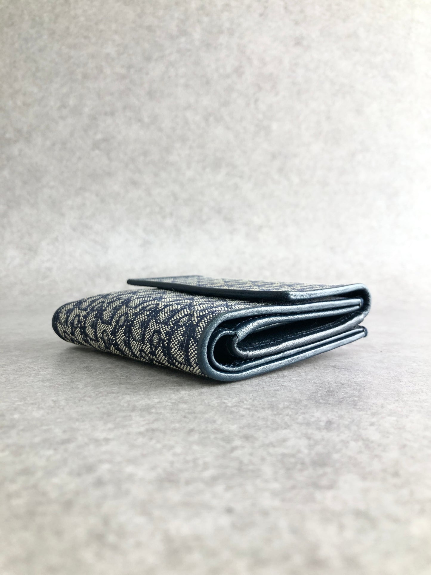Christian Dior Logo Folded Wallet Navy Vintage cc3tdf