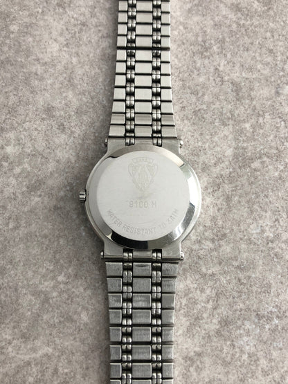 GUCCI Logo Watch Silver 9100M Vintage yp7h4d