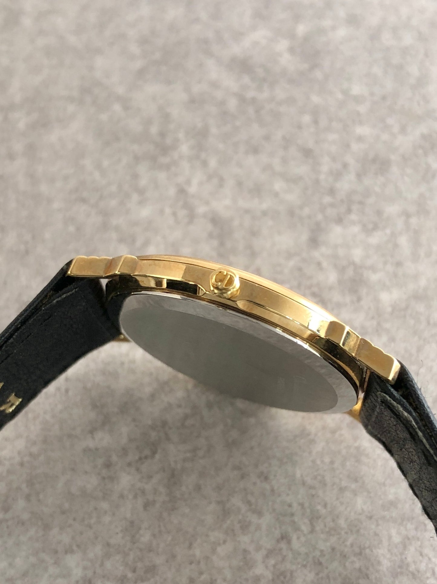Christian Dior  CD Logo   Watch Gold×Black Vintage 2y2w4k