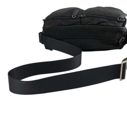 PRADA 三角形標誌雙口袋單肩包 黑色復古 nmgd27