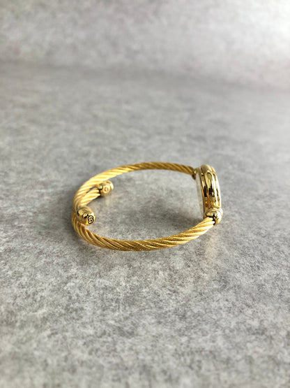 GUCCI GG Motif Bangle Watch Gold 2047L Vintage v5yfg7