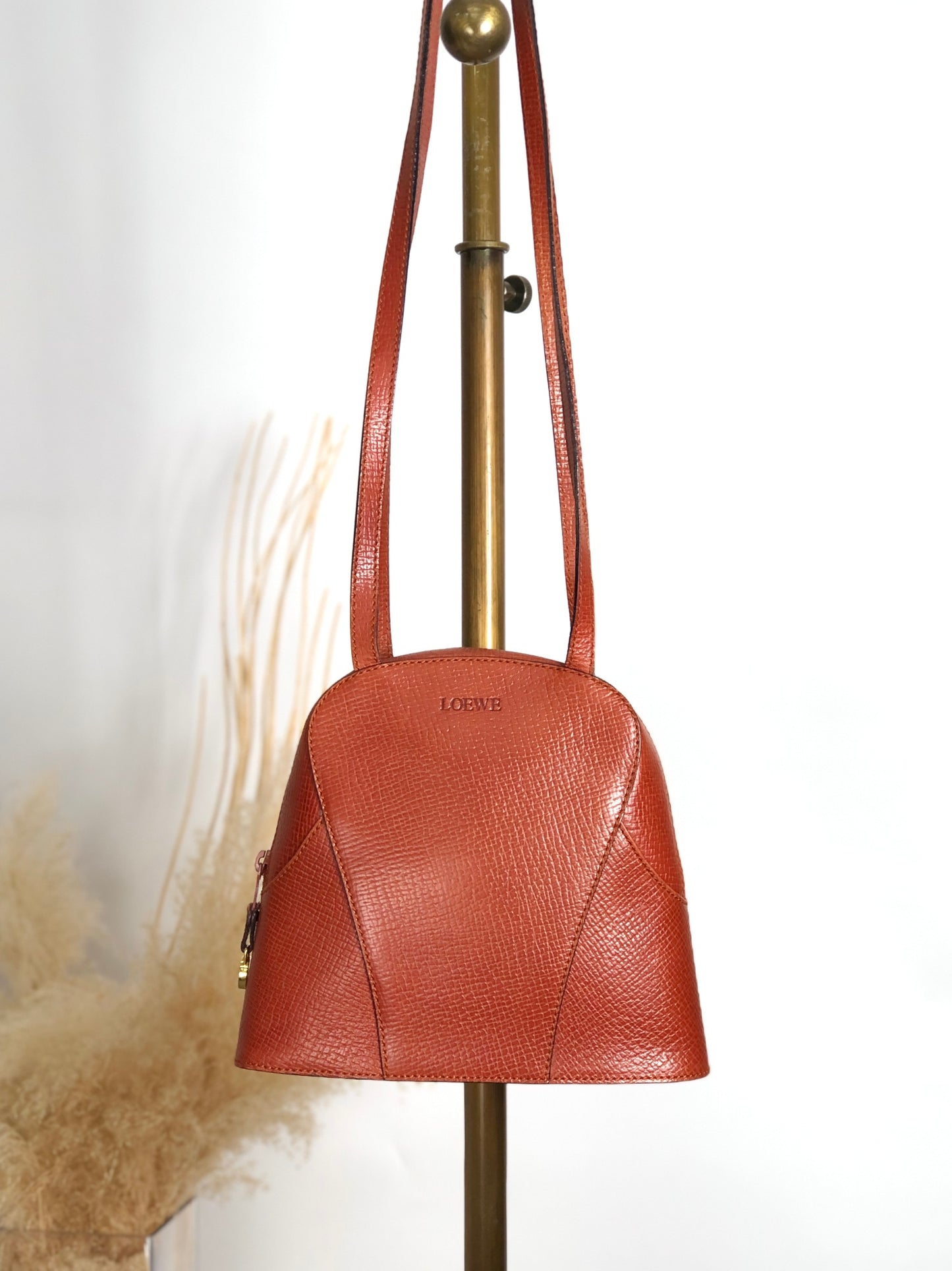 LOEWE Logo Embossed Shoulder bag Brown Vintage hhdfi4