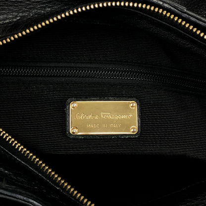 Salvatore Ferragamo Logo Embossed Two-way Handbag Shoulder bag Black Vintage 6dd4sj
