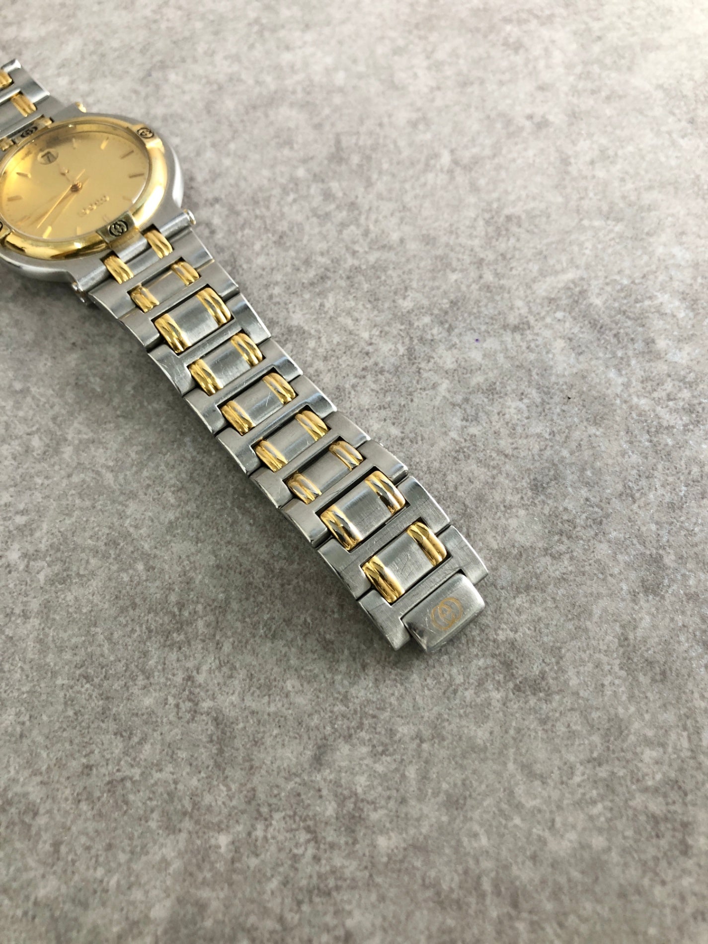 GUCCI Logo Quartz Watch Silver×Gold 9000G Vintage gmtubj