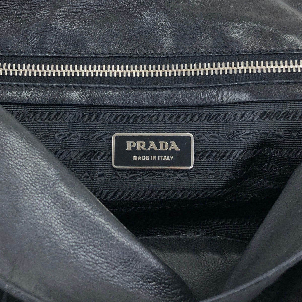 PRADA Triangle Logo Front Lock Totebag Black Vintage dggbp5