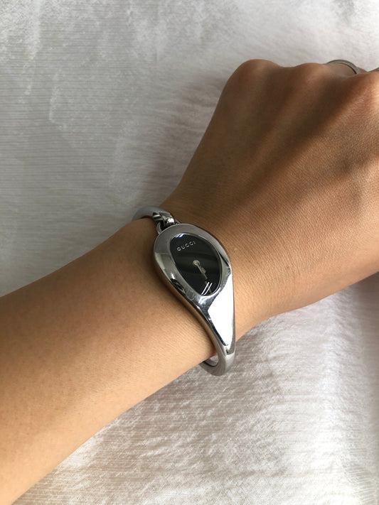 GUCCI Bangle Watch Silver 103 Vintage 5j8k5t
