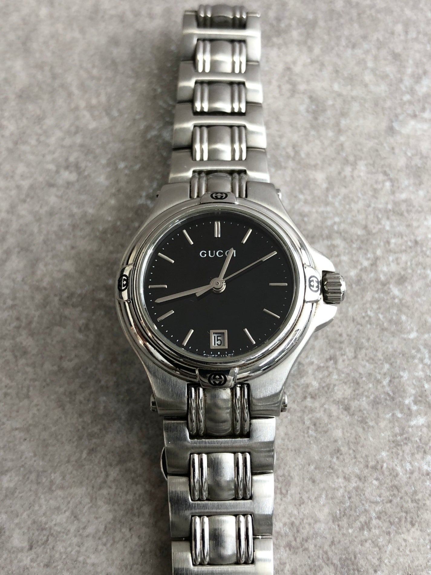 GUCCI Logo Watch Silver×Black 9040L Vintage fdpzxa