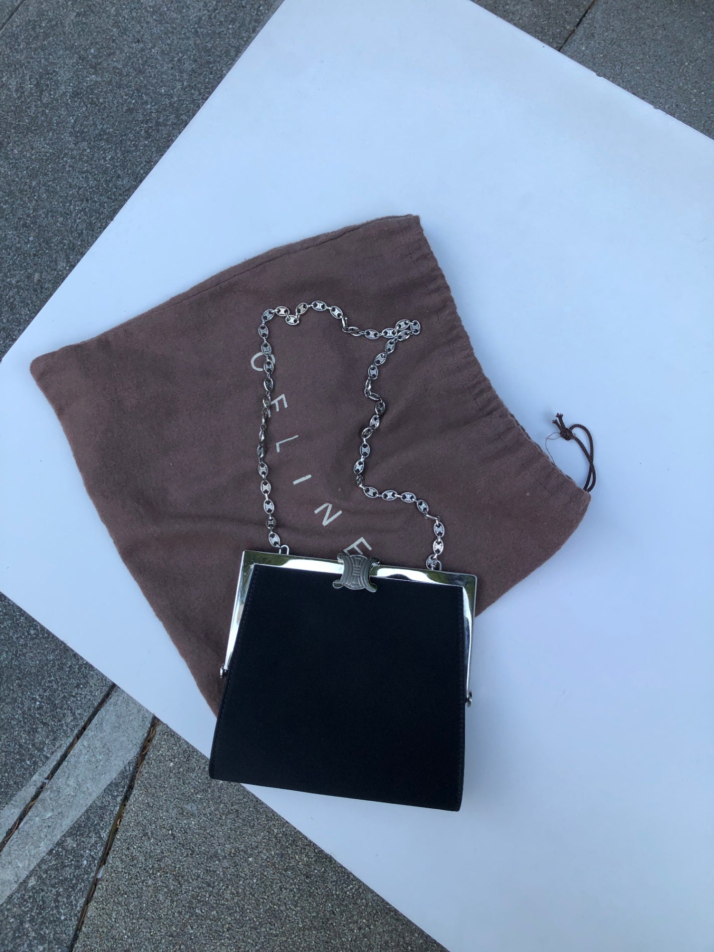 CELINE Triomphe Metal Clasp Chain Shoulder bag Black Vintage 857psb