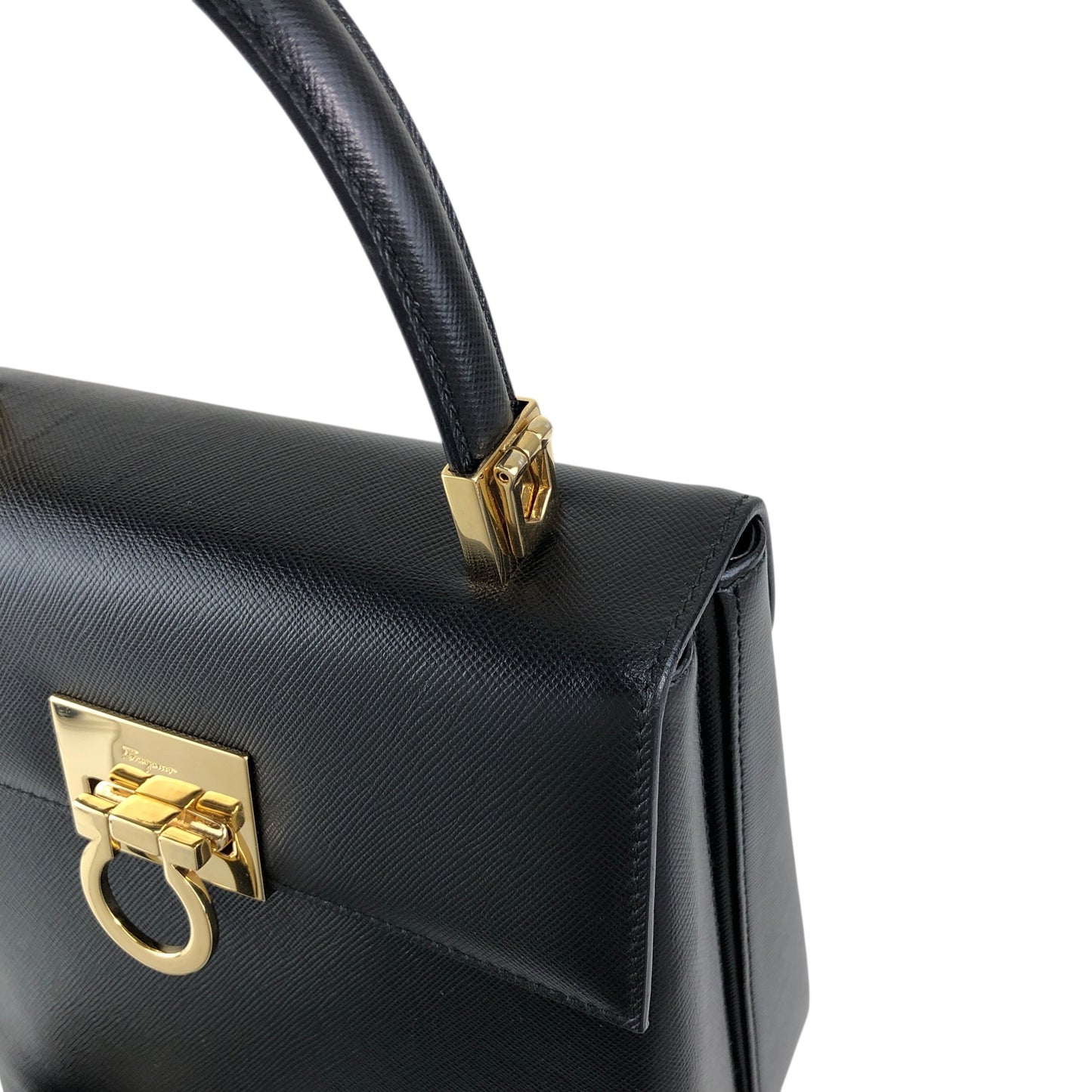 Salvatore Ferragamo Gancini Two-way Handbag Shoulder bag Black Vintage hdmvm4