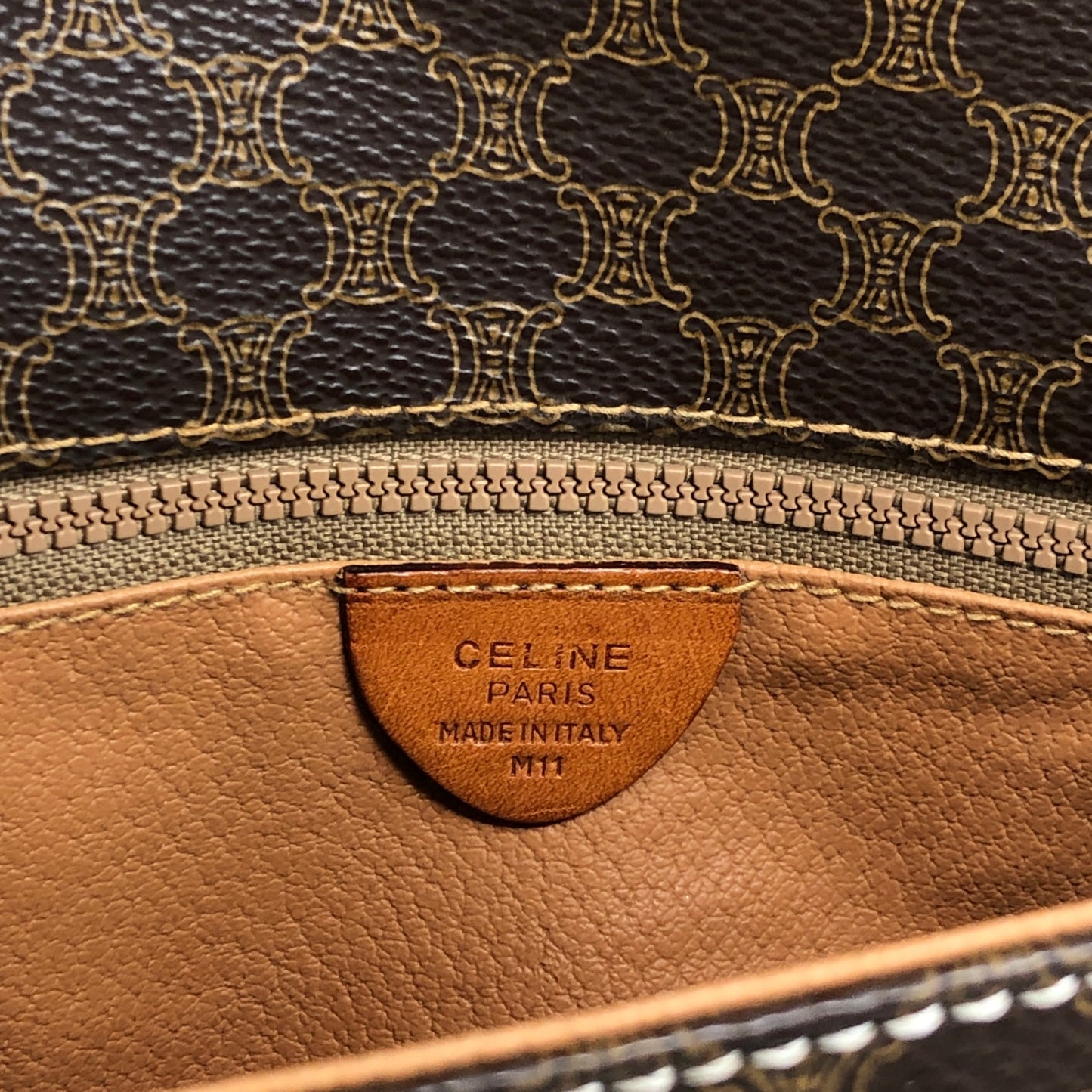 CELINE Macadam Blason Shoulder bag Brown Vintage mdu8r7