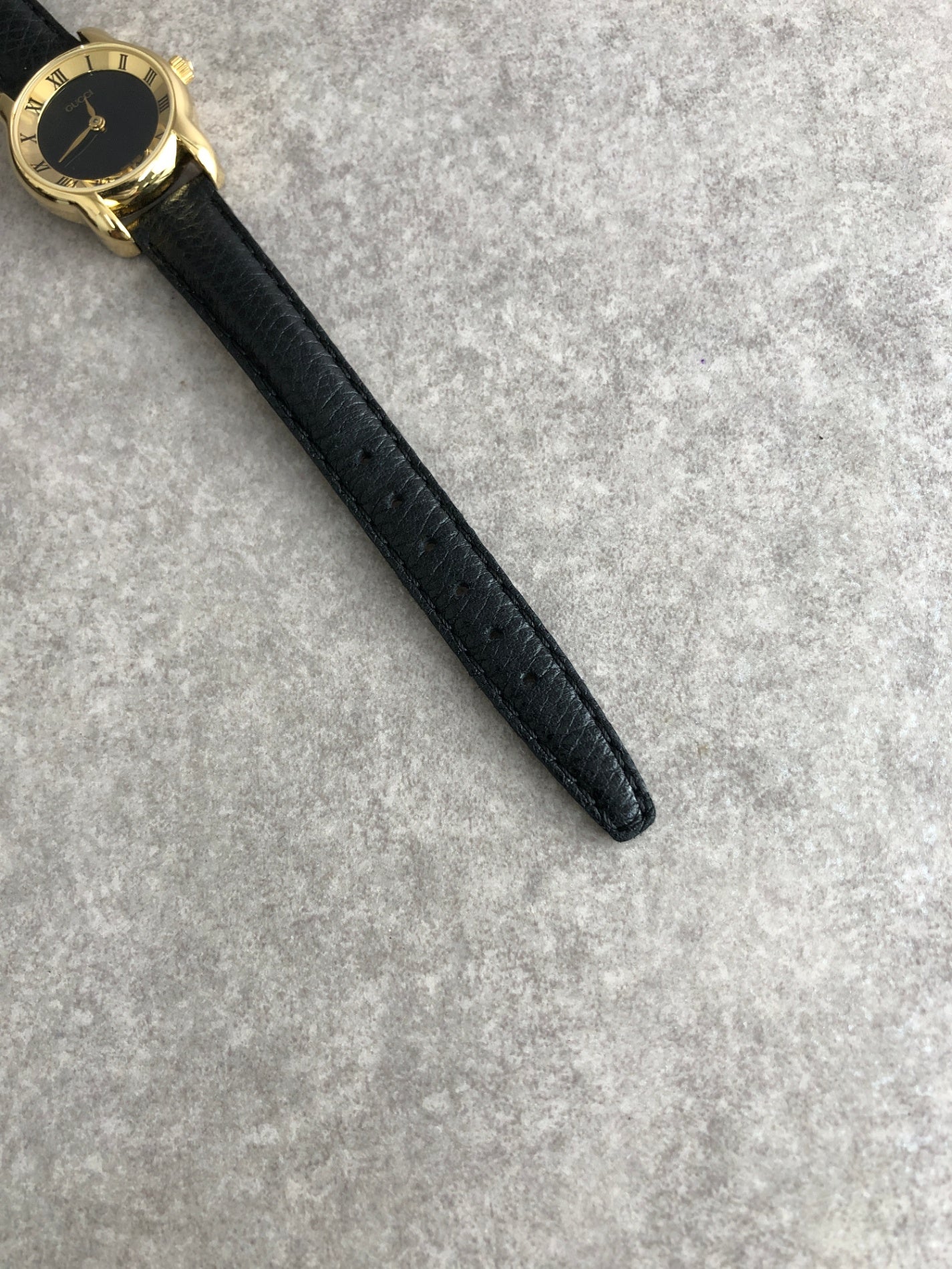 GUCCI Logo Quartz Watch Black×Gold Vintage zt6np6