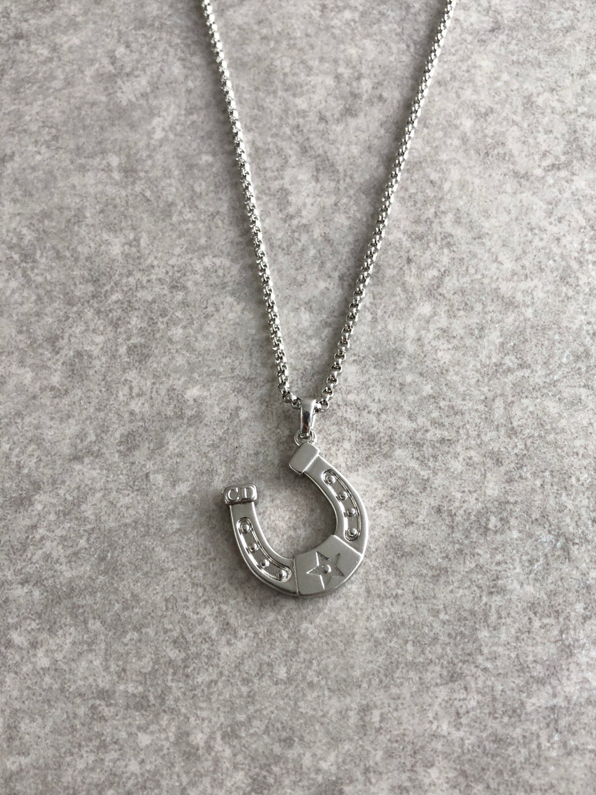 Christian Dior Logo Horseshoe Necklace Silver Vintage 7tfa27