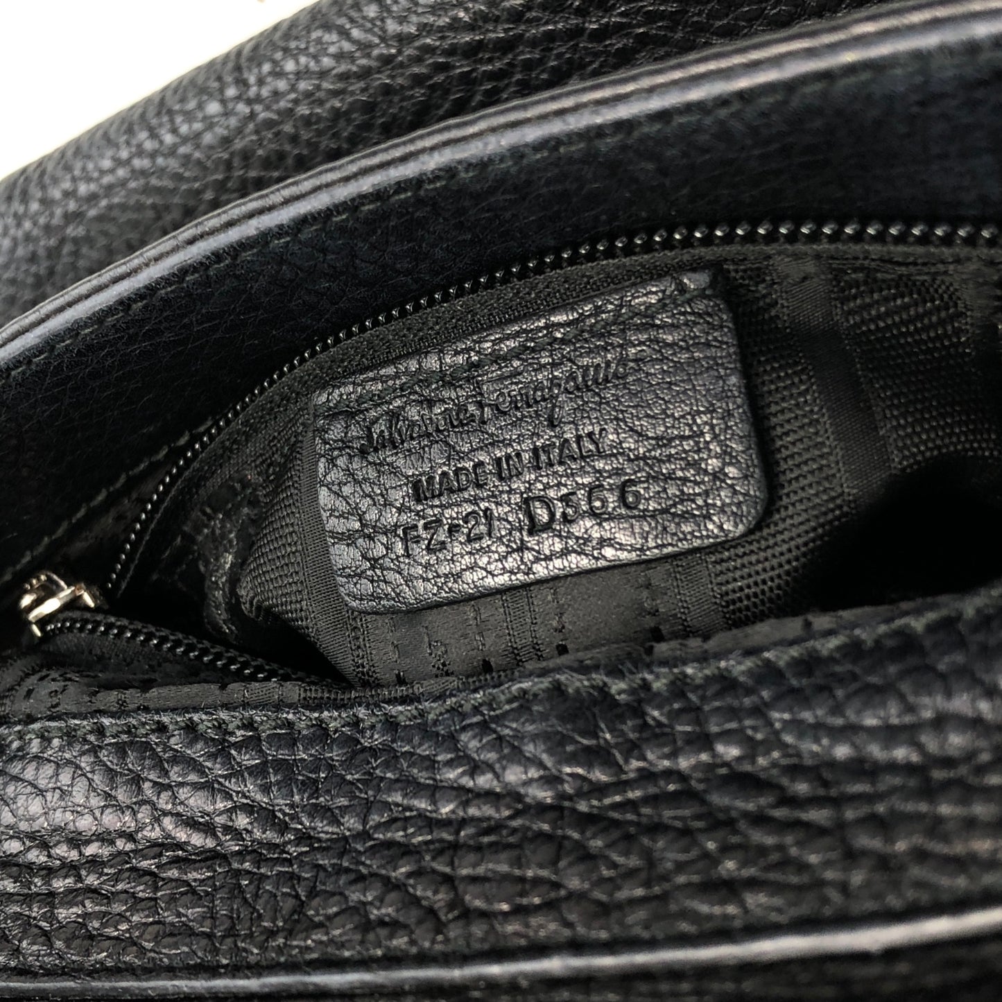 Salvatore Ferragamo Gancini Two-way Handbag Shoulder bag Black Vintage 82dd4b