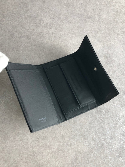 PRADA Tessuto Triangle Logo Trifold Wallet Black Vintage d6ehtk