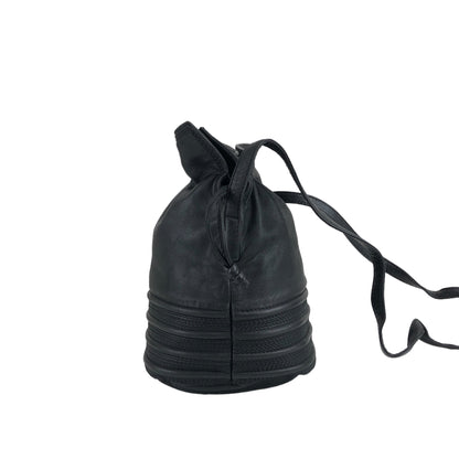 LOEWE Logo Drawstring Shoulder bag Black Vintage zu2rww