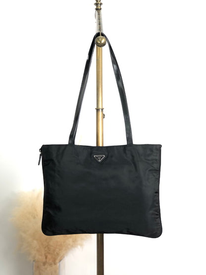 PRADA Triangle Logo Totebag Black Vintage jjxkrt