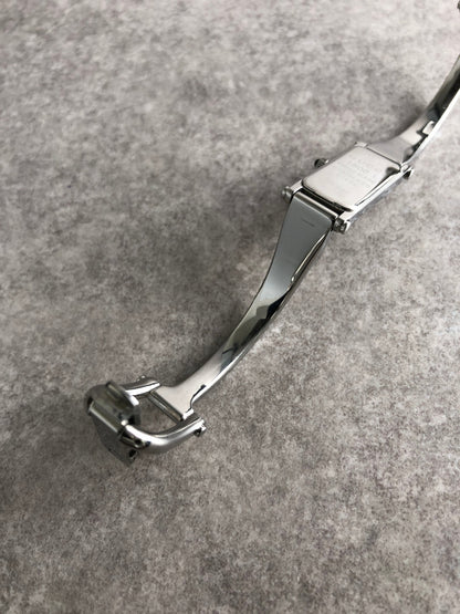 GUCCI Logo Bangle Quartz Watch Silver 1500L Vintage itiidp