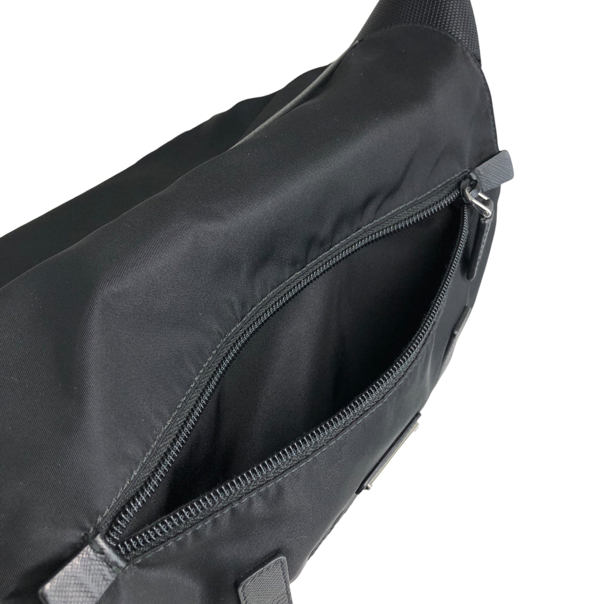 PRADA Triangle Logo Shoulder bag Black Vintage c3szxv