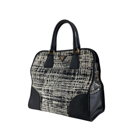 PRADA Triangle Logo Handbag White×Black Vintage xpzwfz