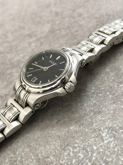 GUCCI Logo Watch Silver×Black 9040L Vintage fdpzxa