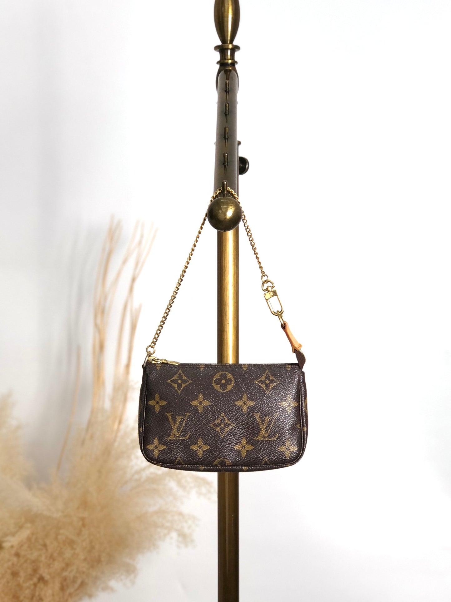 LOUIS VUITTON Monogram Small Handbag Brown M58009 Vintage 85sgud