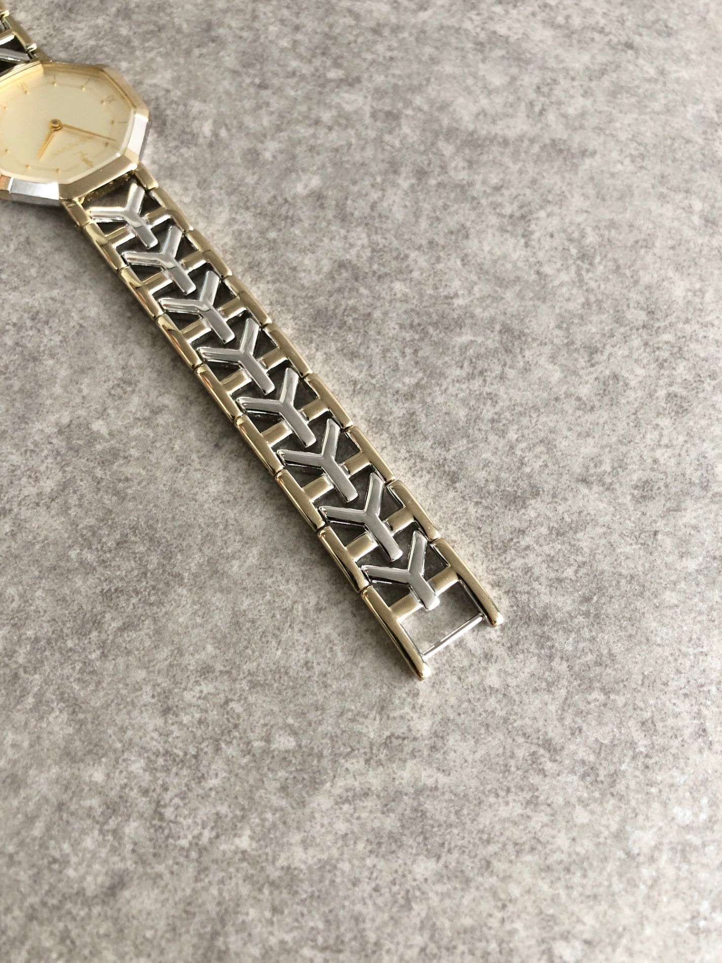 Yves Saint Laurent YSL Logo Octagon Quartz Watch Silver×Gold 4620-E62143 Vintage 4kdjvm