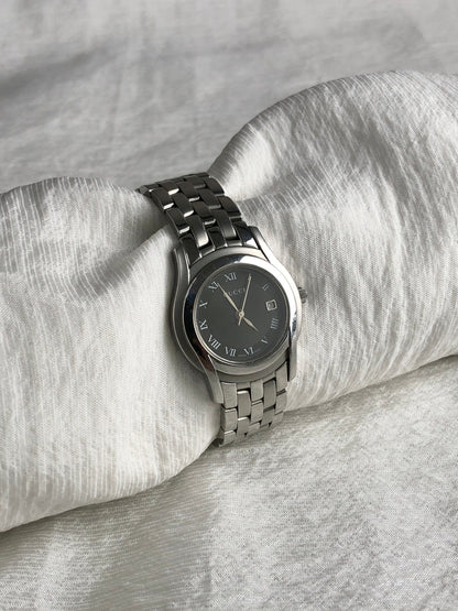 GUCCI Logo Quartz Watch Silver 5500L Vintage wbu438
